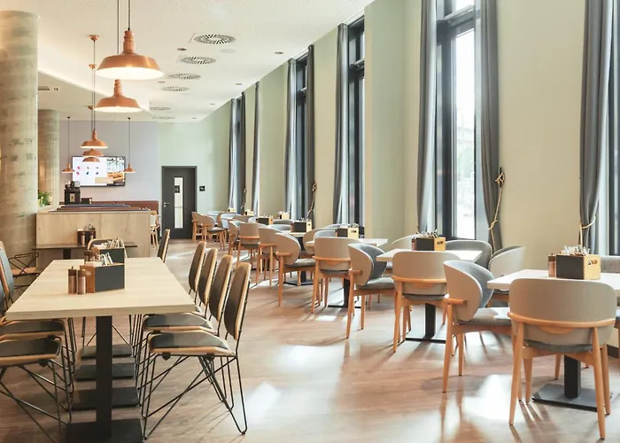 Holiday Inn - The Niu, Yen Hamburg City By Ihg